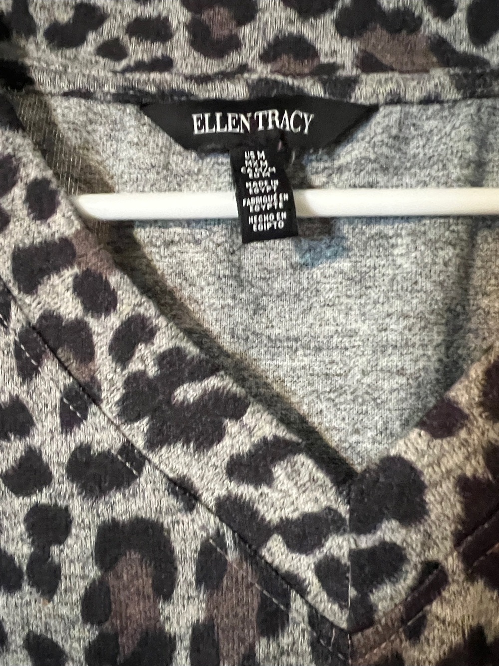 Ellen Tracy Leopard Print V-Neck Top - Gray & Brown Spots
